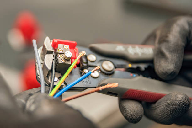 Best Emergency Electrical Repair  in Clendenin, WV